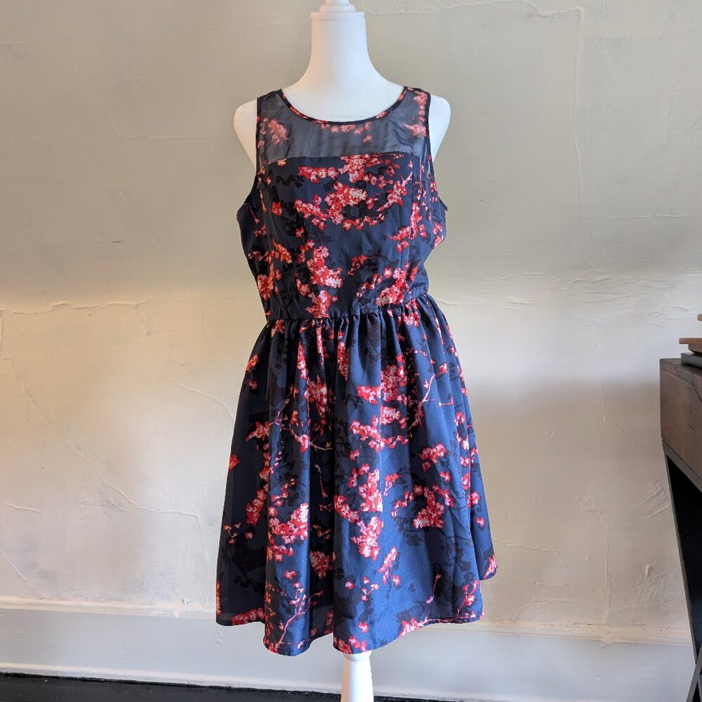 guess tasha sakura floral mesh dress ASO teen wolf lydia martin (size 8) - Picture 3 of 7